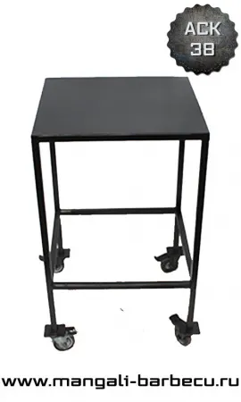 Столик примангальный на колесах